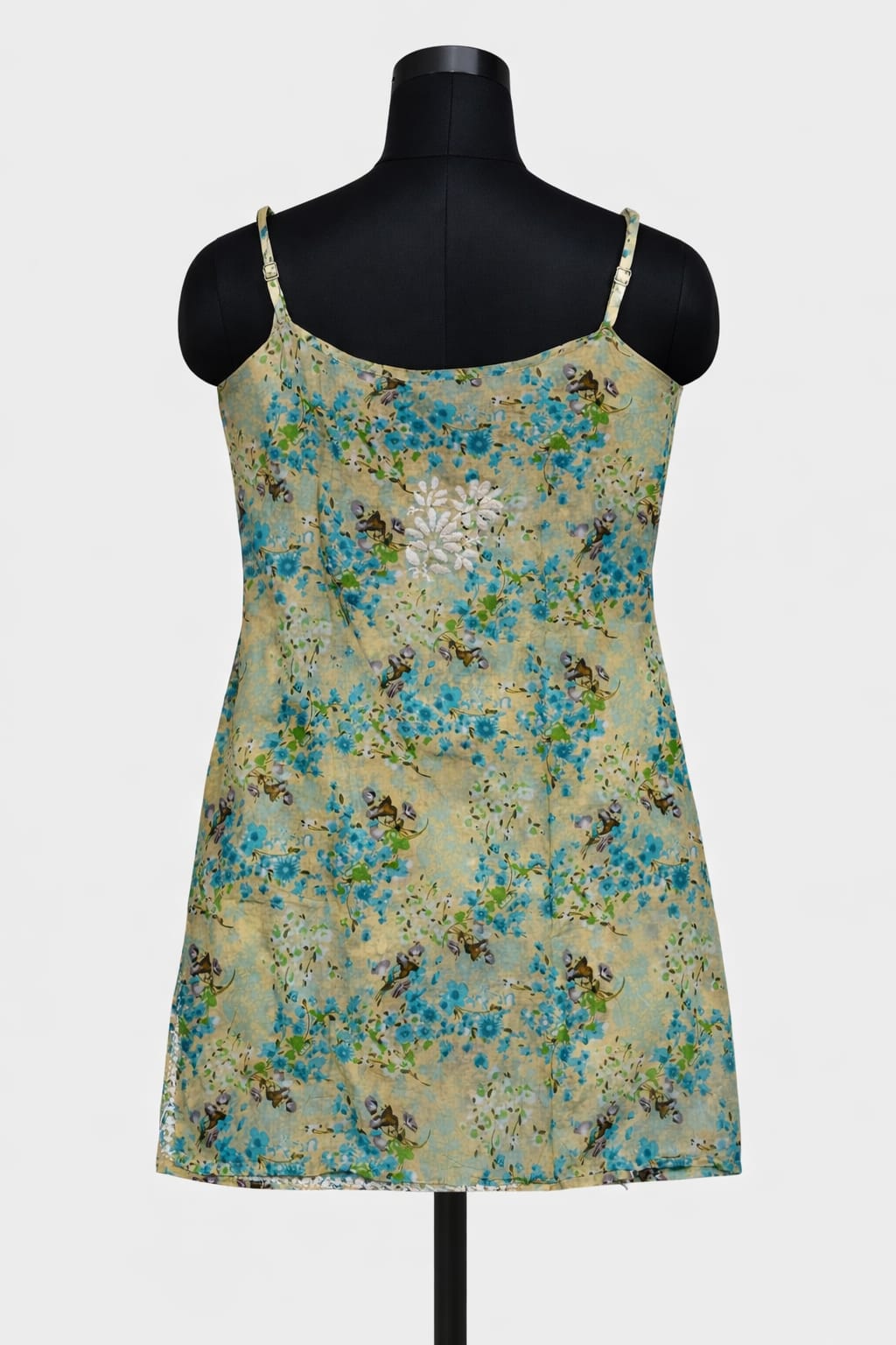 Noor Mulmul Strap Set Green | Lucknavi Kurti