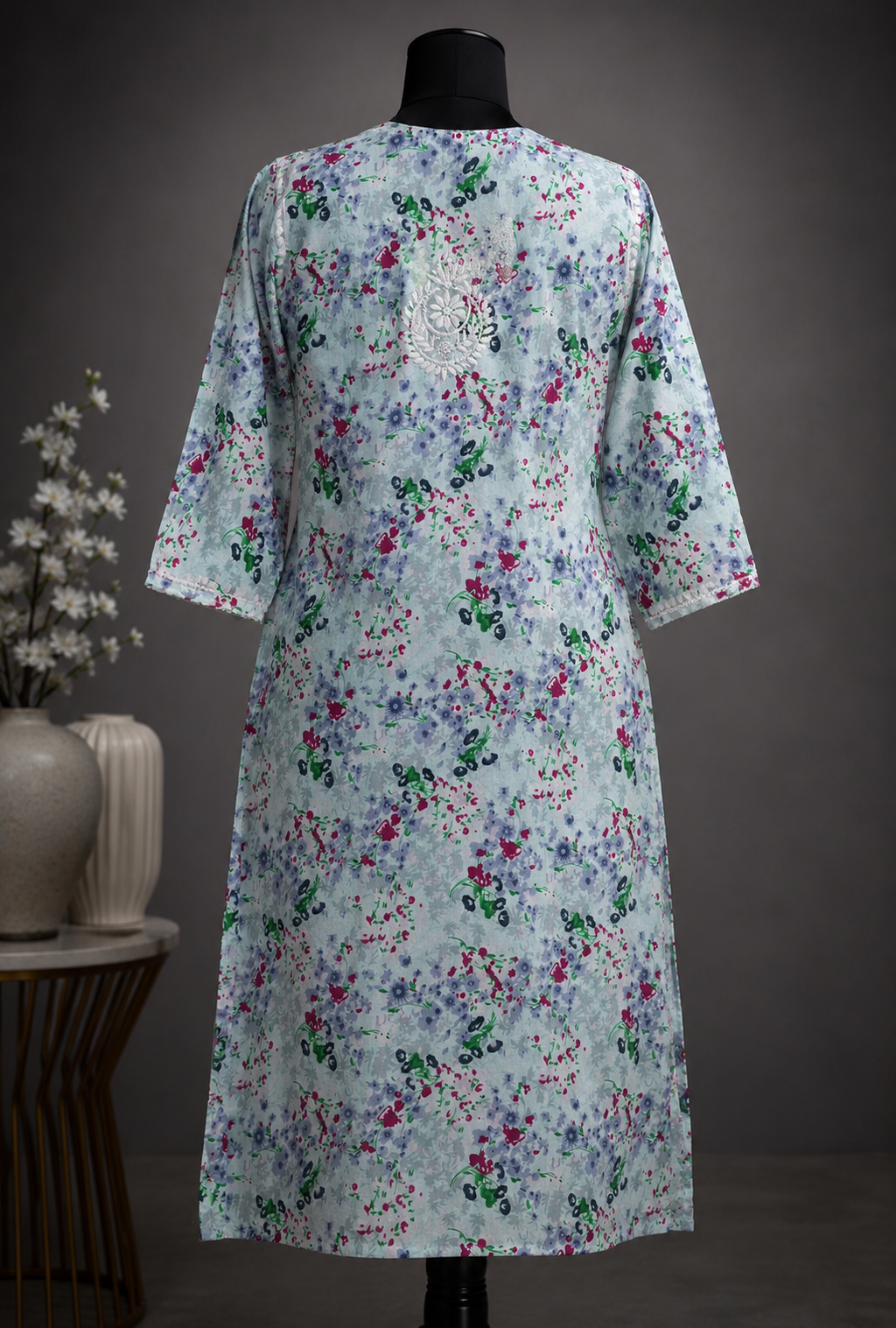 Neel Pushp Lucknowi Kurti