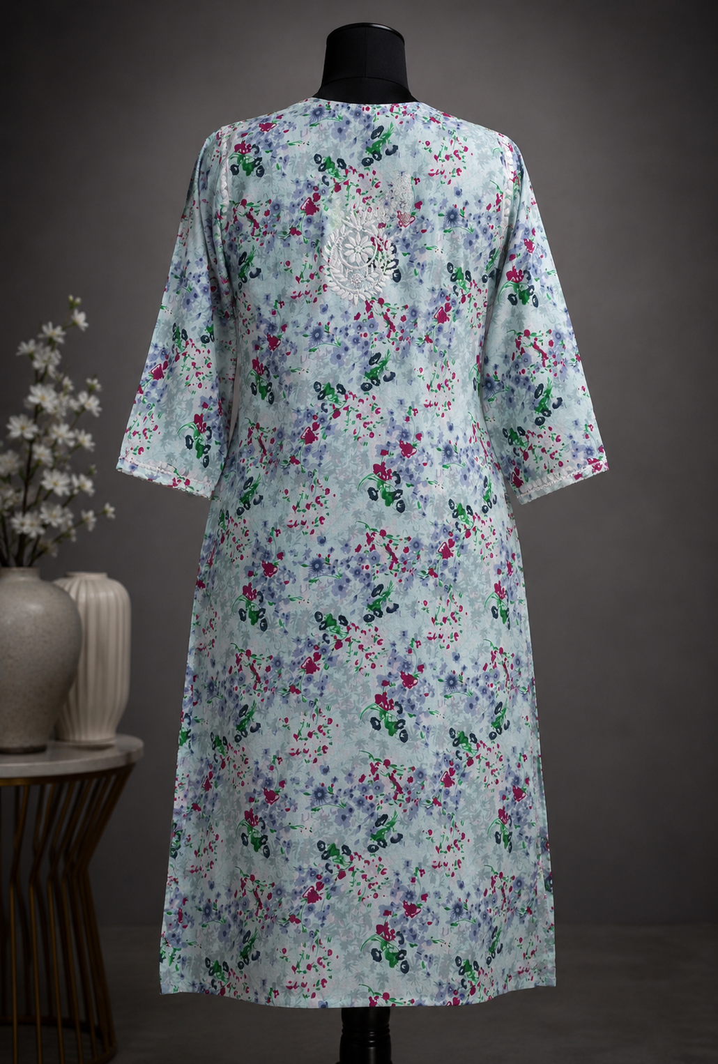 Neel Pushp Lucknowi Kurti