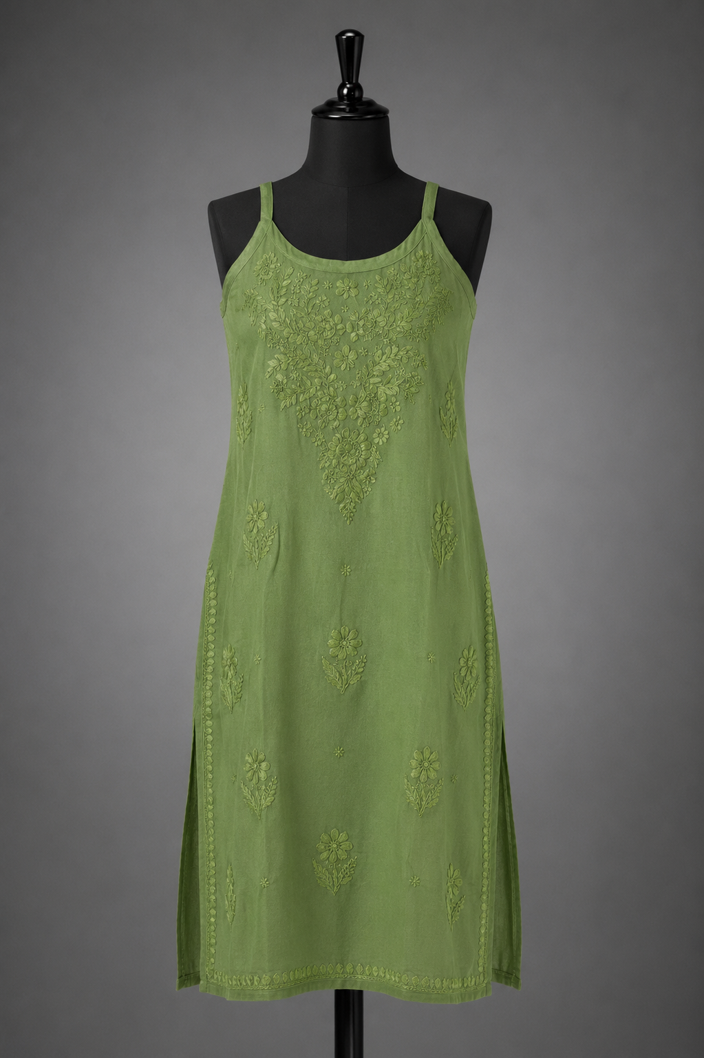 Mehreen Lucknowi Slip Kurti