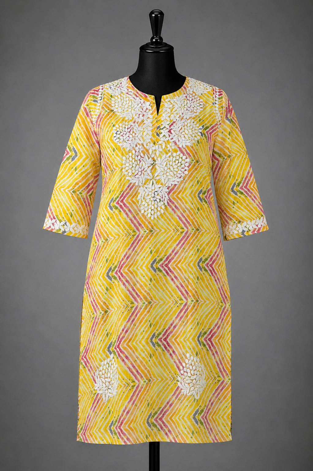 Kanak Noor Lucknowi Kurti